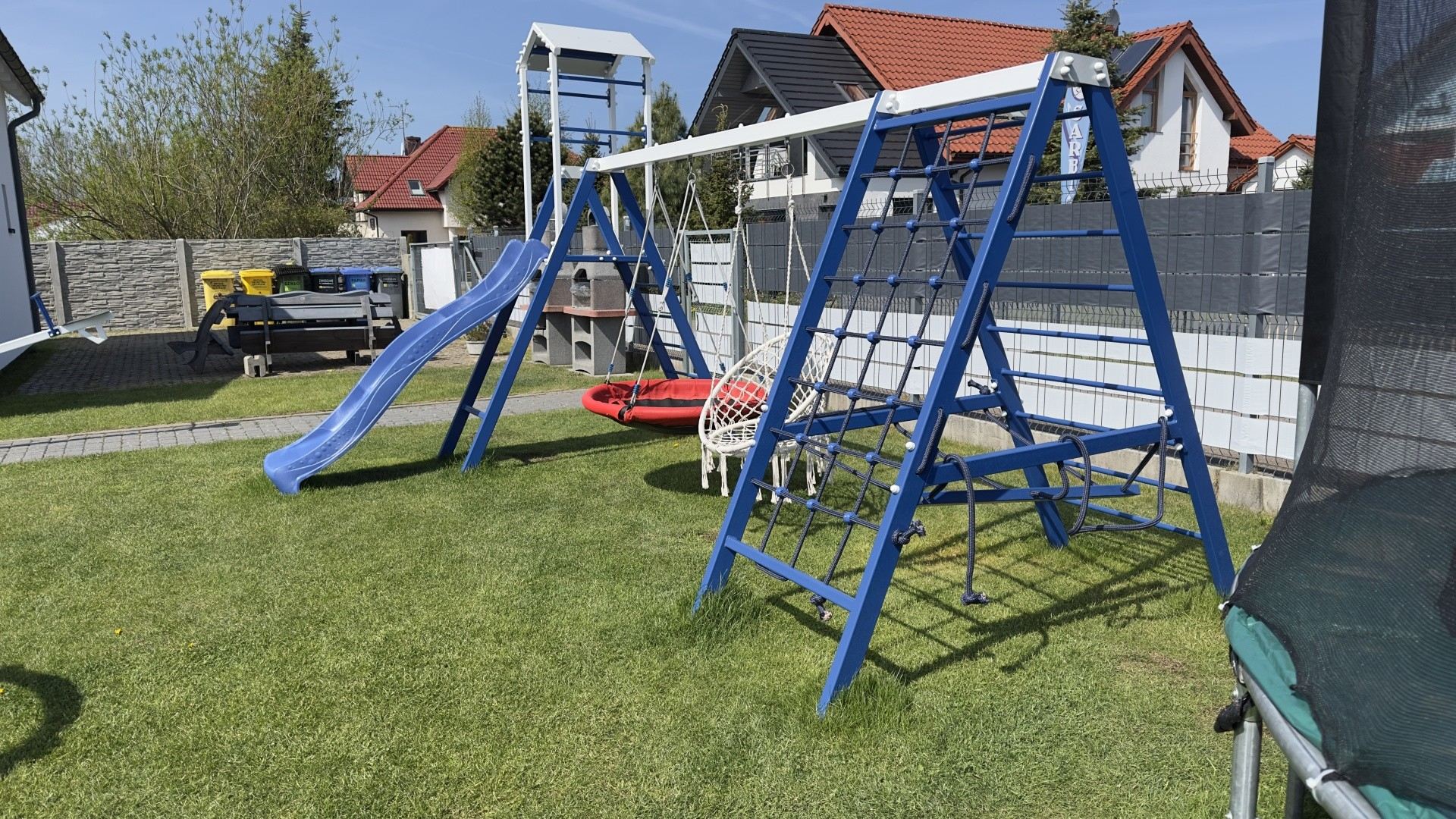 huśtawka, drabinka, zjeżdżalnia